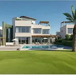 Beachfront Luxury Glory أيا نابا