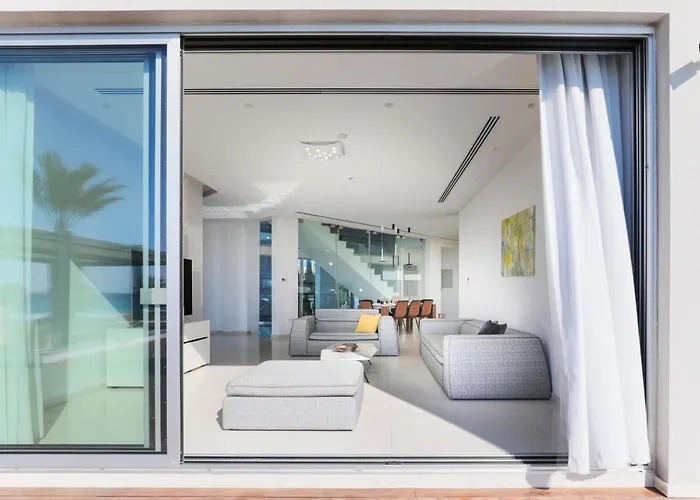 Beachfront Luxury Glory Villa Ayia Napa