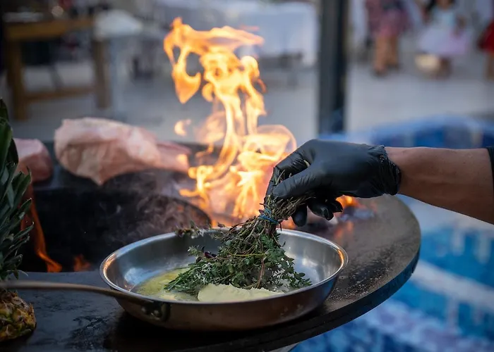 Beachfront Luxury Glory Villa *