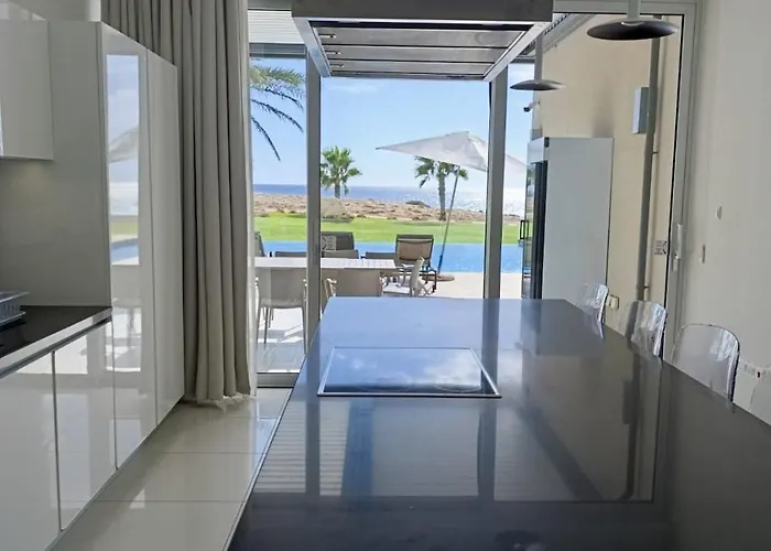 别墅 Beachfront Luxury Glory 圣纳帕