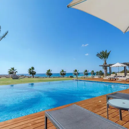 Beachfront Luxury Glory Villa Ayía Nápa