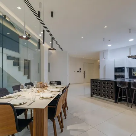 빌라 Beachfront Luxury Glory