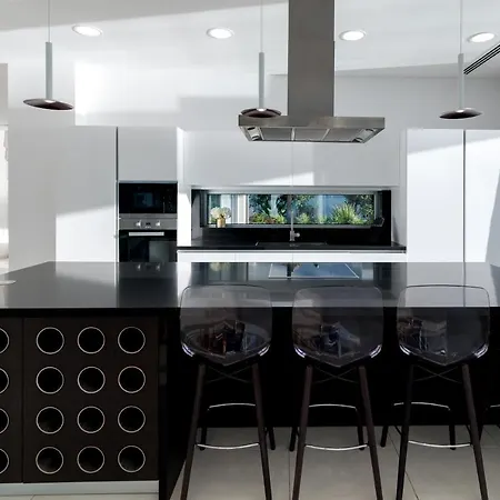 Beachfront Luxury Glory