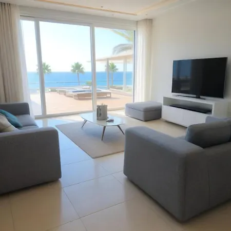 Beachfront Luxury Glory * Ayía Nápa