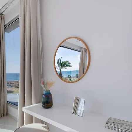 Beachfront Luxury Glory Villa