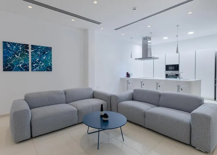 Beachfront Luxury Glory *