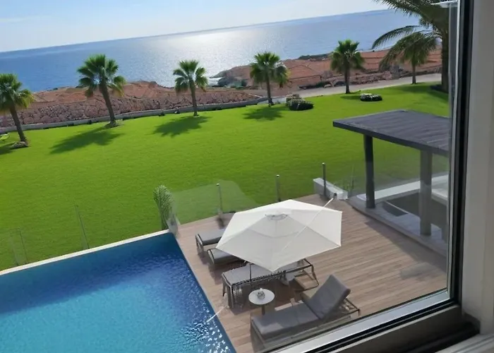 Beachfront Luxury Glory Villa