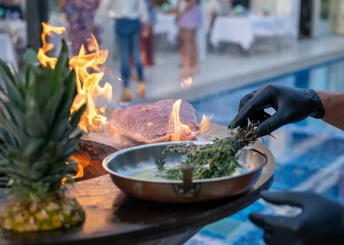 Beachfront Luxury Glory *