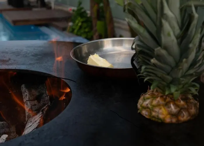 Beachfront Luxury Glory アヤナパ