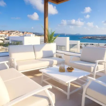 Beachfront Luxury Glory *