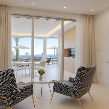 Beachfront Luxury Glory فيلة *